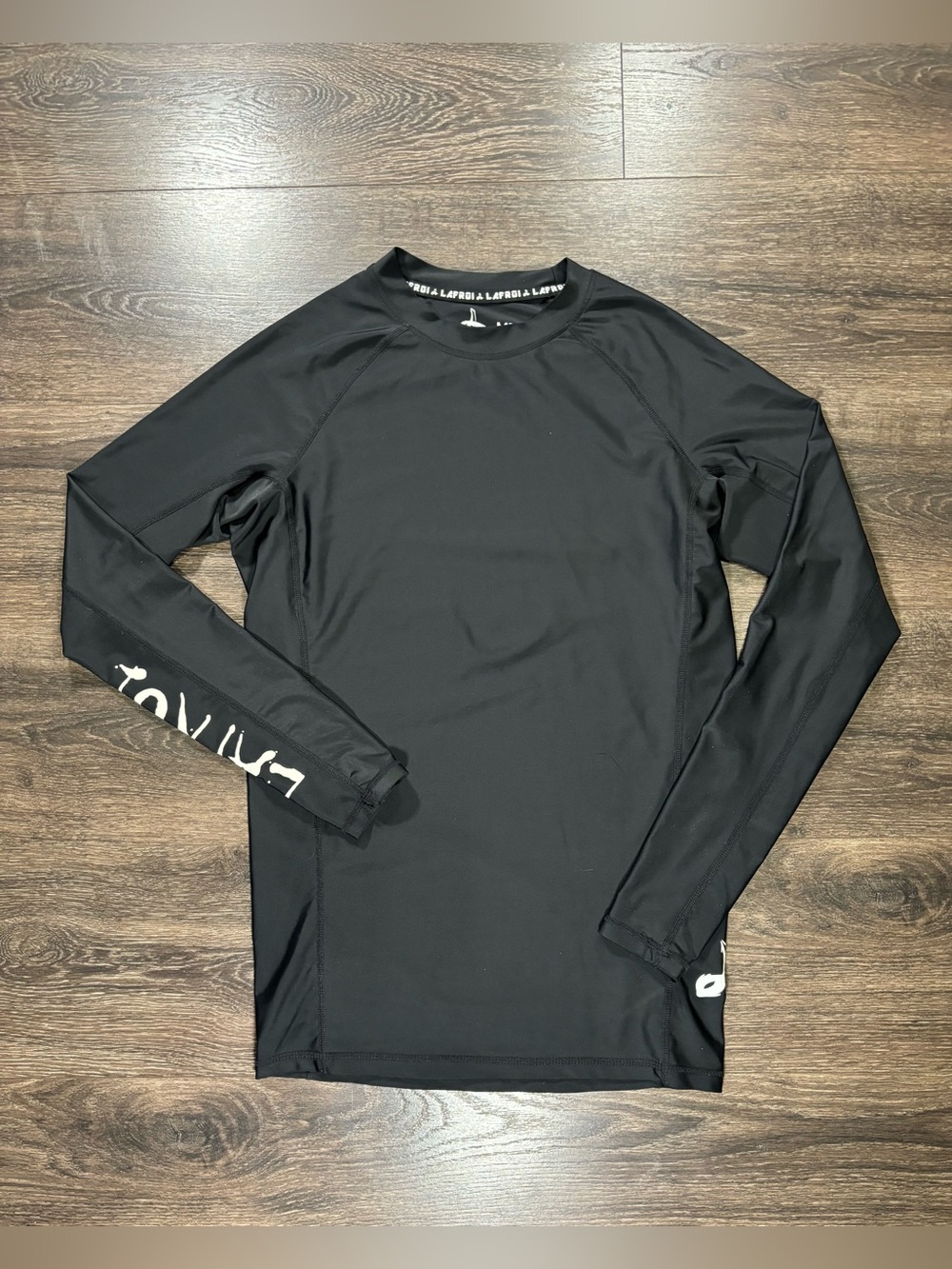 Lafroi Men’s Black Long-Sleeve Rash Guard Athletic Top Medium